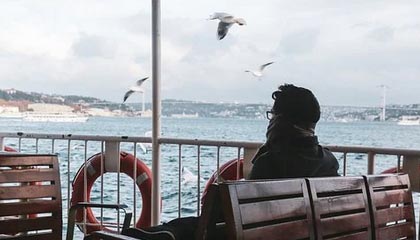 郑钦文打响世界前十保“位”战